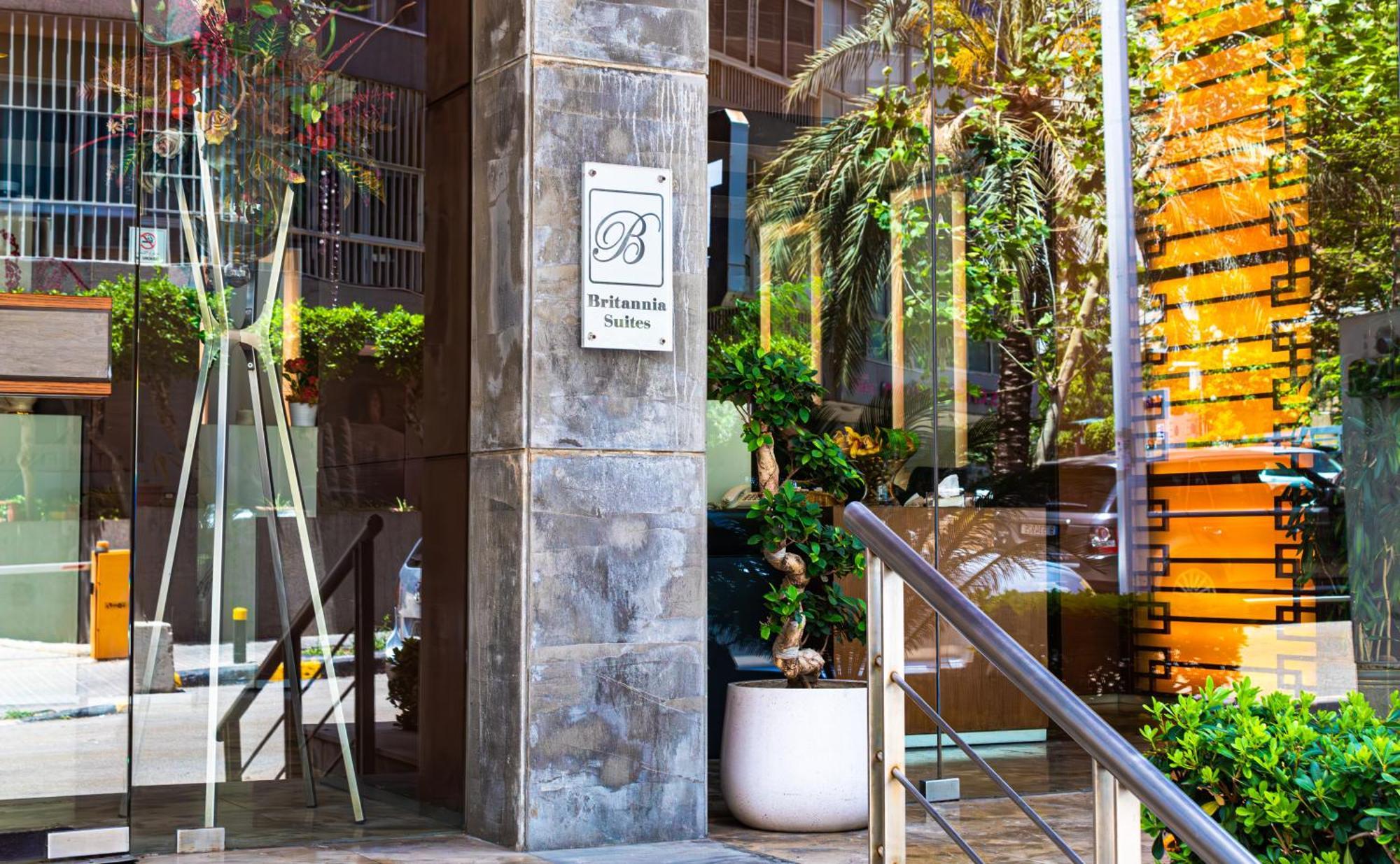 Britannia Suites Бейрут Екстериор снимка