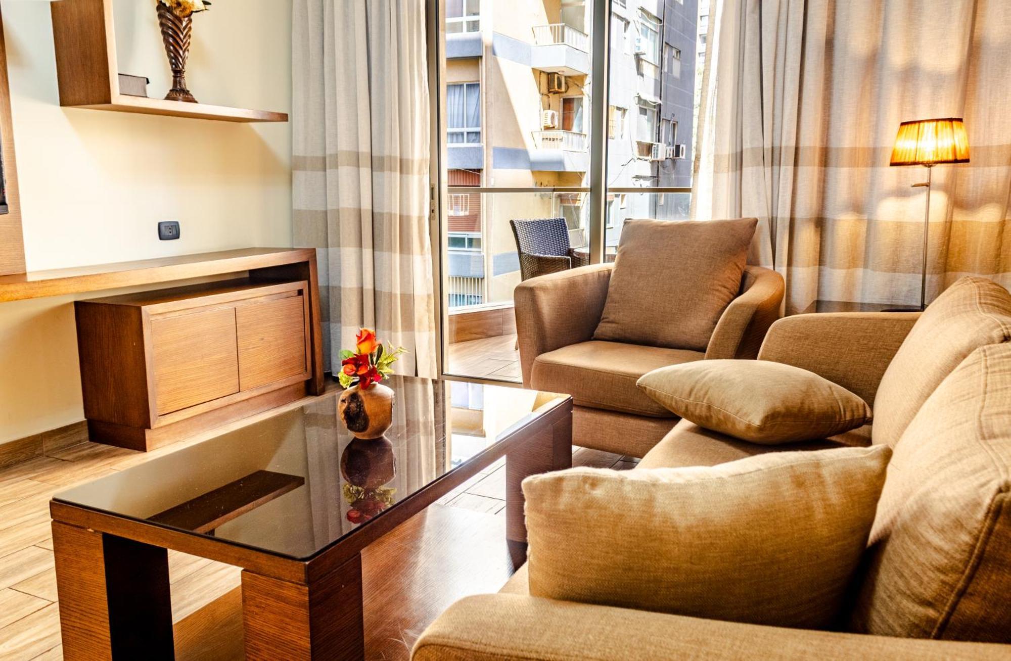 Britannia Suites Бейрут Екстериор снимка