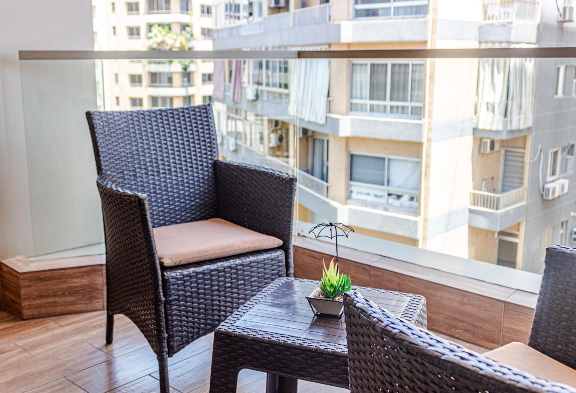 Britannia Suites Бейрут Екстериор снимка