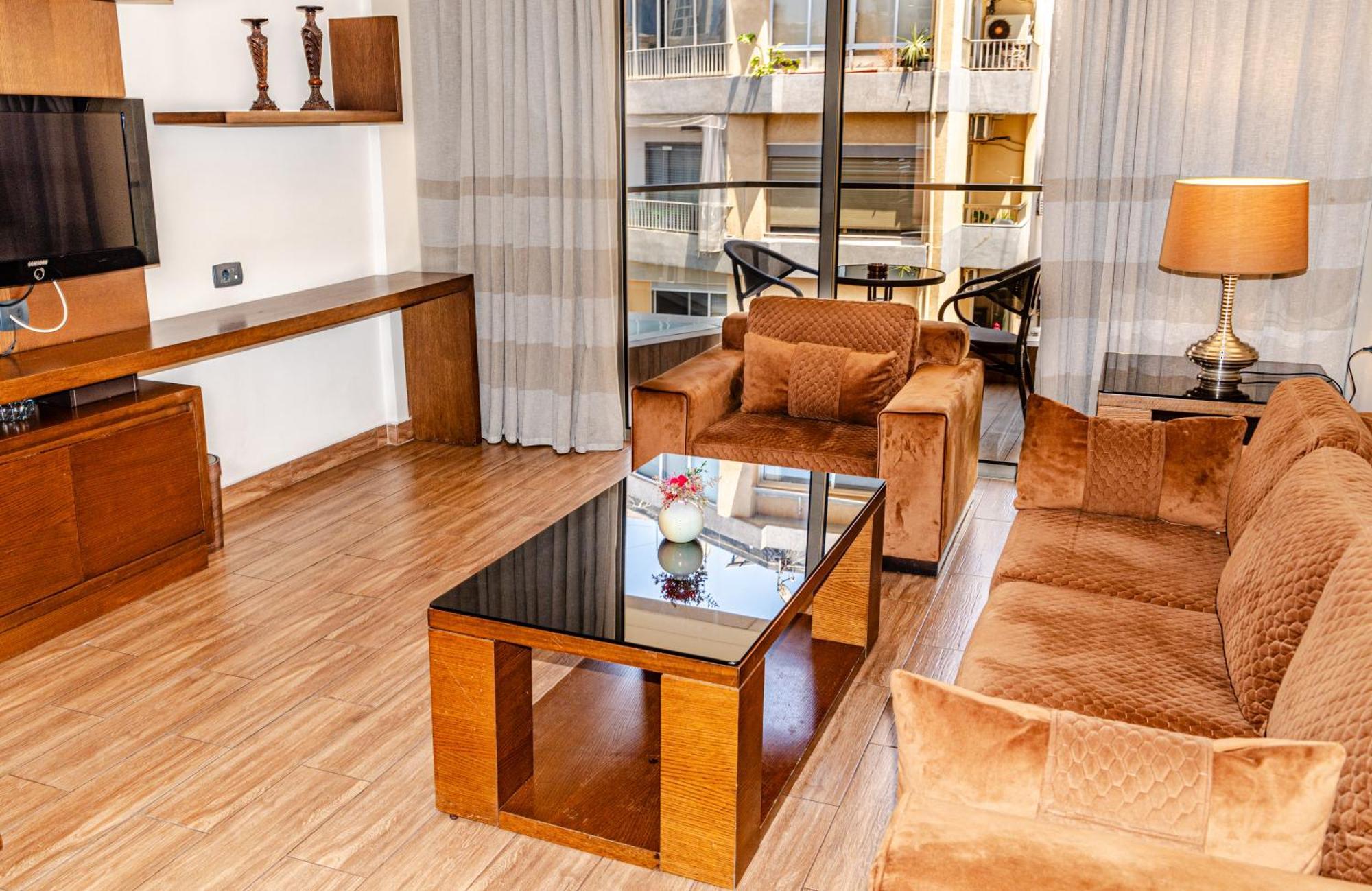 Britannia Suites Бейрут Екстериор снимка